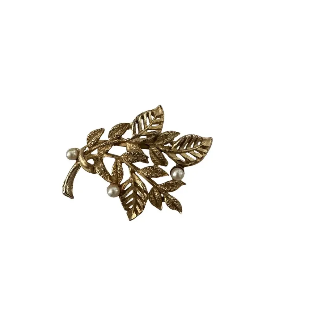 Vintage 60s Gold Tone Leaf Brooch with Faux Pearls Classic Mid Century Pin